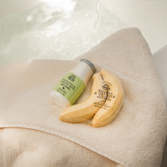 Pistachio & Almond Milk Bath Bomb