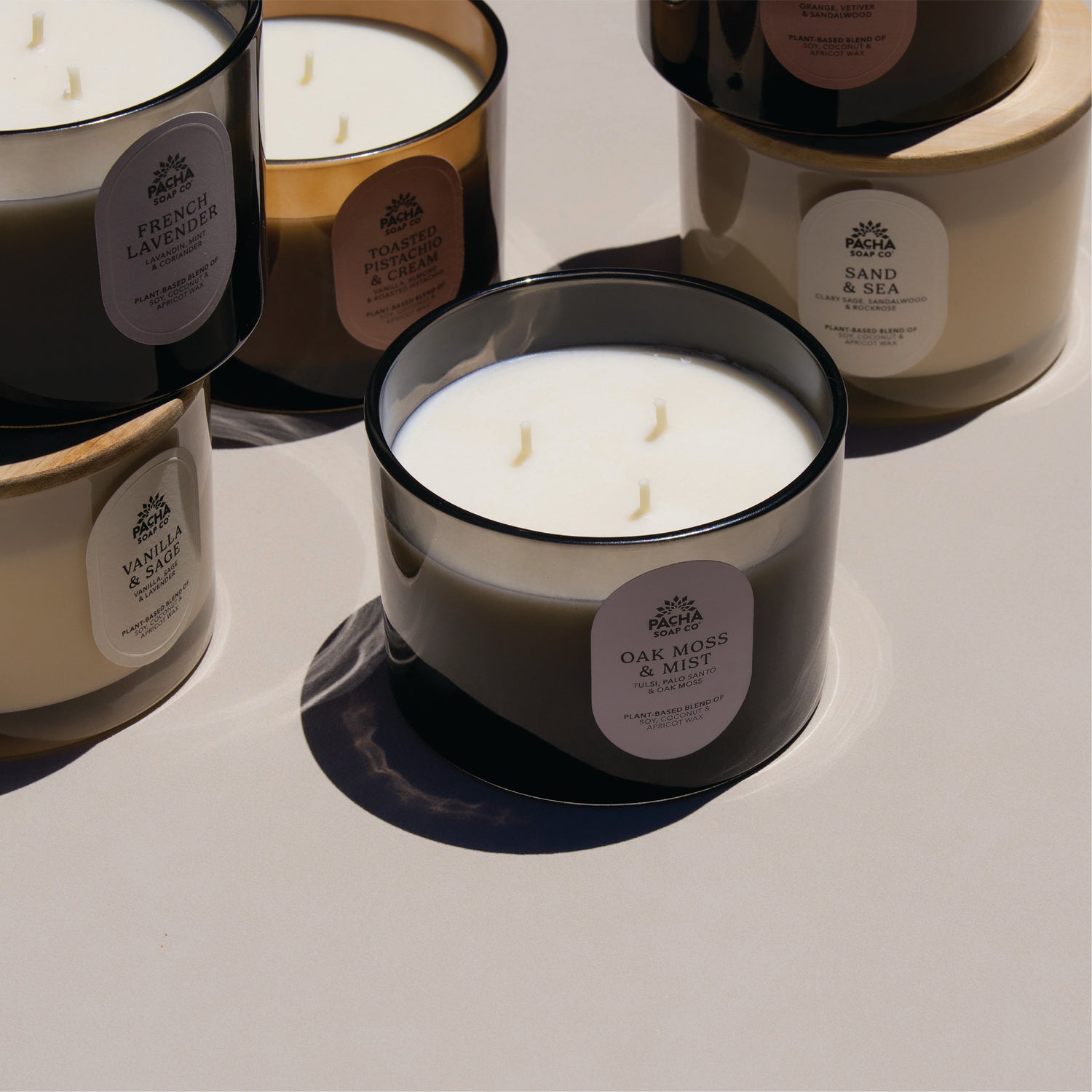 Sand & Sea Signature Candle, Cream Glass 15 oz