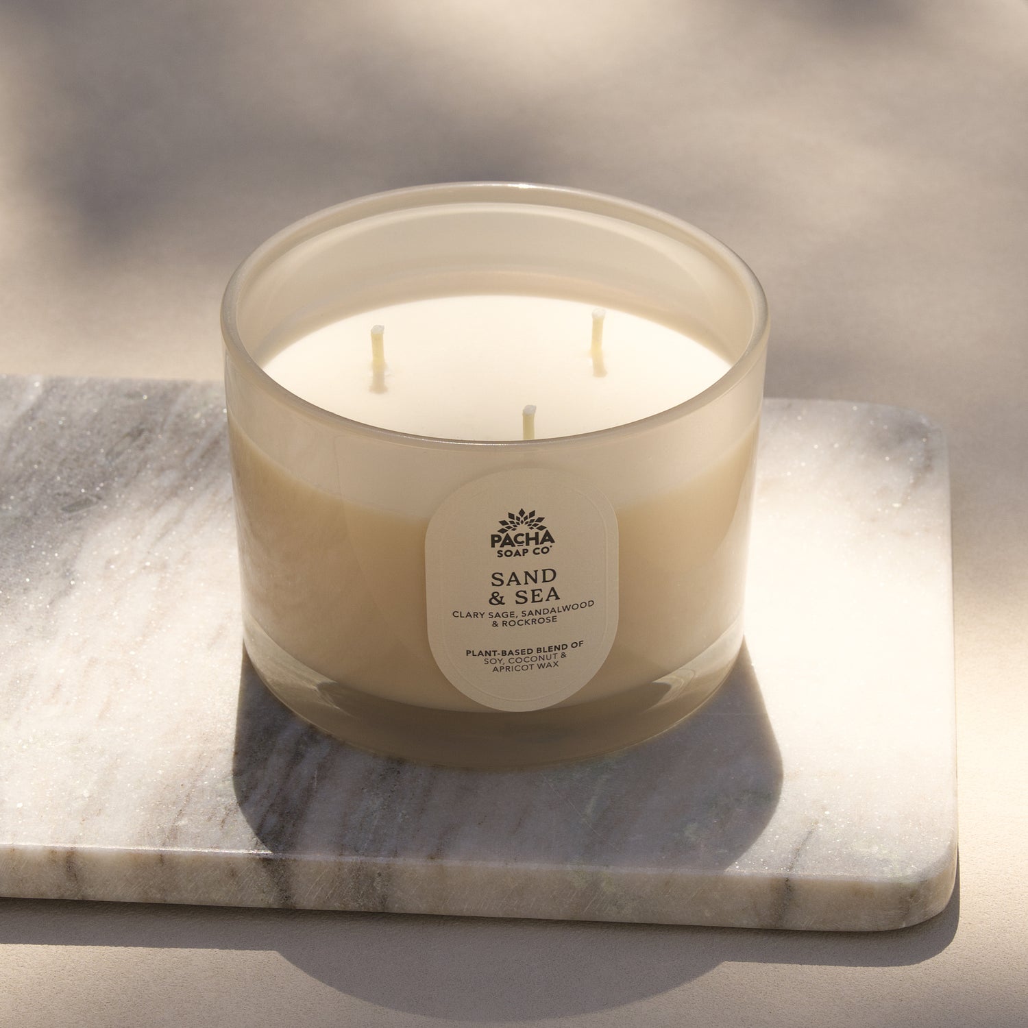 Sand & Sea Signature Candle, Cream Glass 15 oz