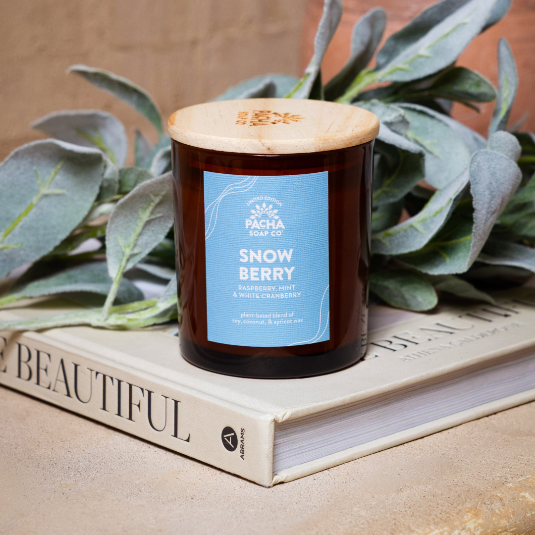 Snowberry Signature Candle, Amber Glass 7 oz