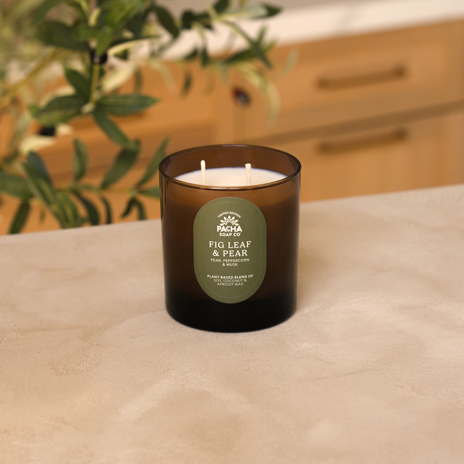 Fig Leaf & Pear Signature Candle, Amber Glass 7.5 oz