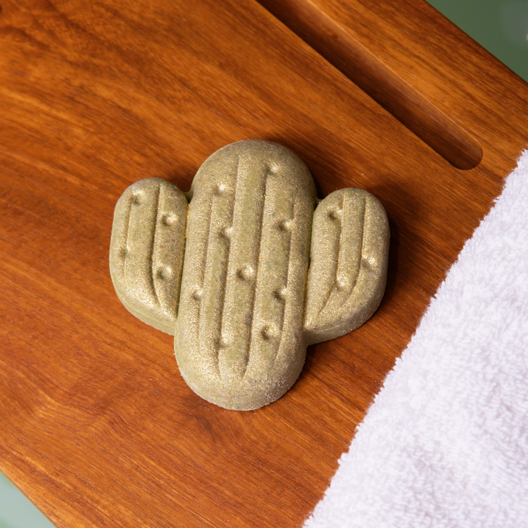 Santal & Amber Bath Bomb