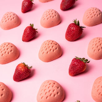 All Natural Strawberry Froth Bomb